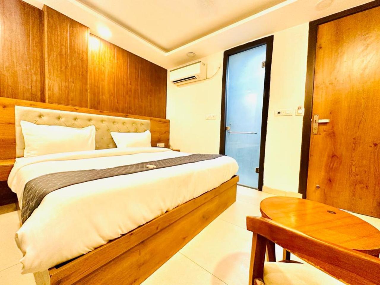 Hotel Qubic Near Igi Delhi Airport New Delhi Eksteriør bilde