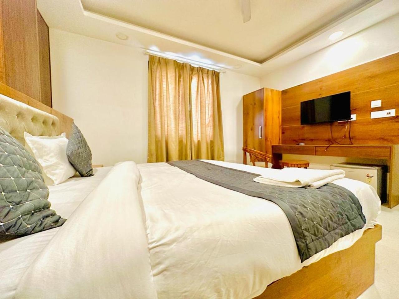 Hotel Qubic Near Igi Delhi Airport New Delhi Eksteriør bilde