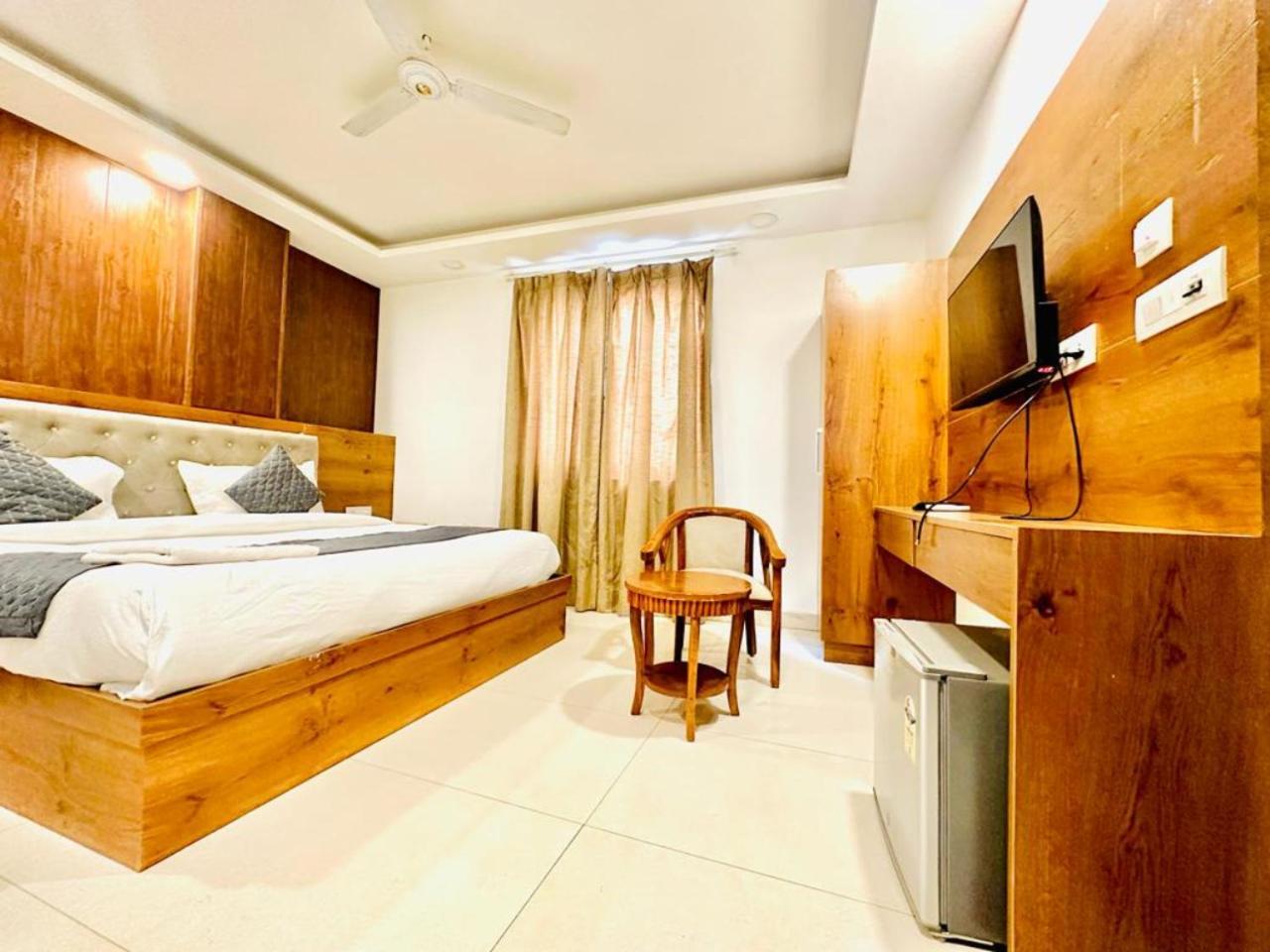 Hotel Qubic Near Igi Delhi Airport New Delhi Eksteriør bilde