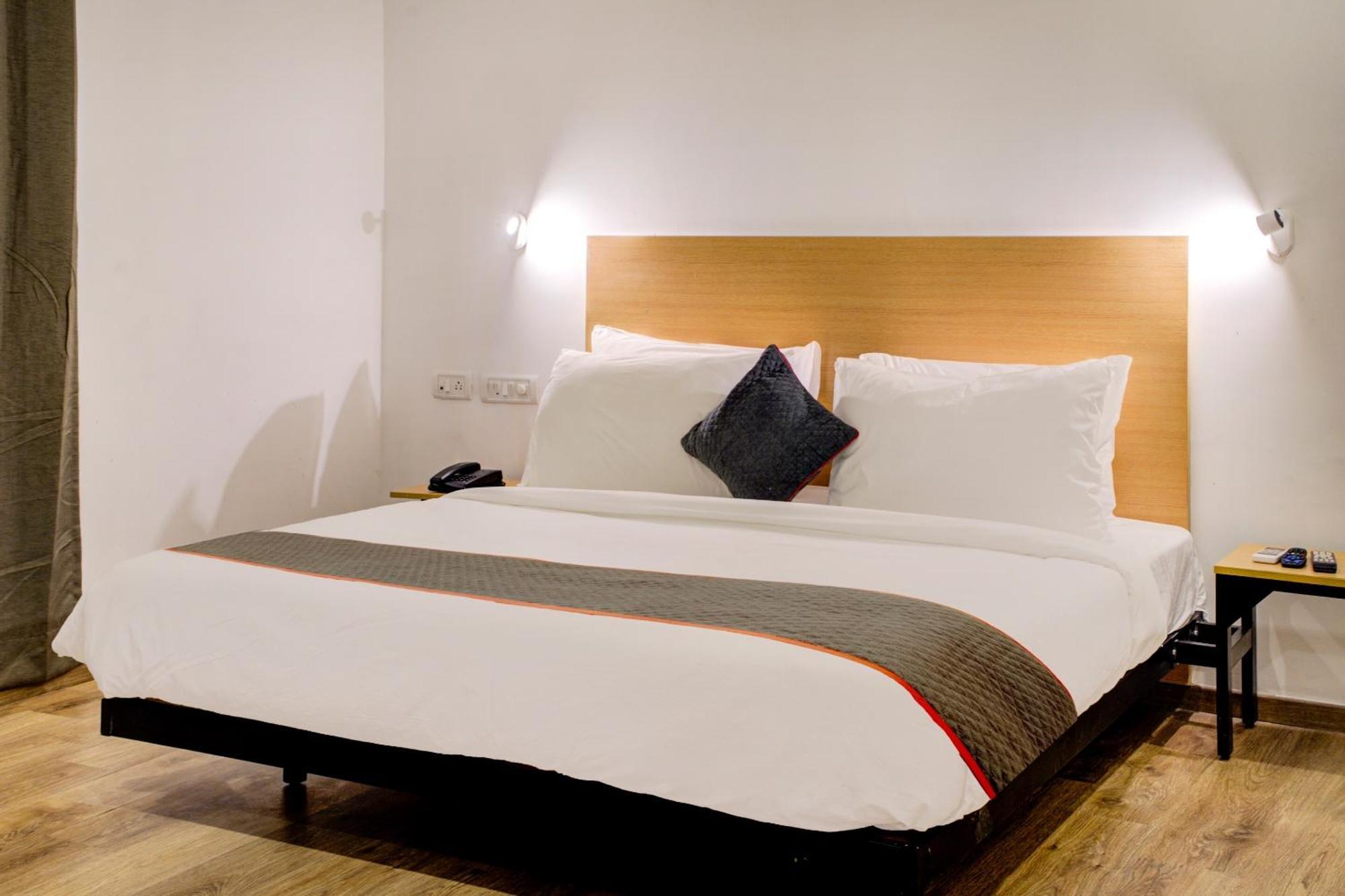 Hotel Qubic Near Igi Delhi Airport New Delhi Eksteriør bilde